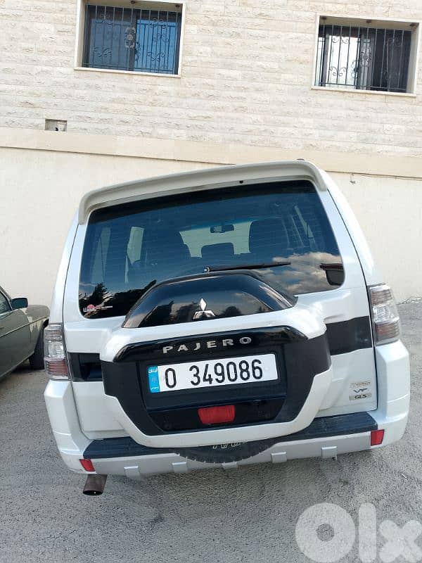 ميتسوبيشي باجيرو 2016 0