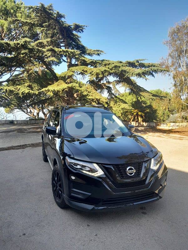 Nissan Rogue 2017 limited edition(star wars) 0