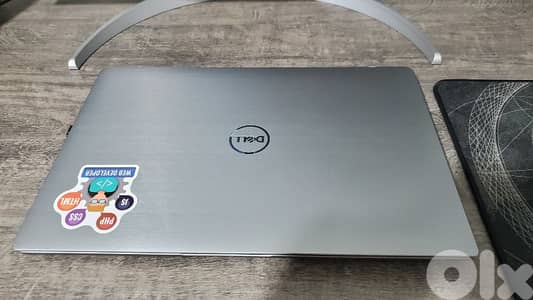 Dell Latitude 7400
