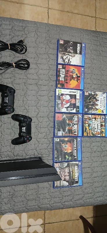 for 200$ السعر غير قابل للتوافضps4 500gb used بعدا جديدة مع مسكتين 2