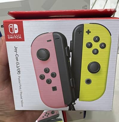 Nintendo Joy-con pastel pink/pastel yellow