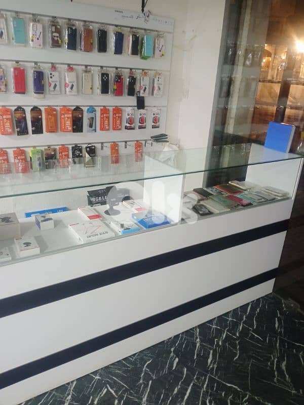 محل اجهزة خليوية للبيع منطقة الشوف 2