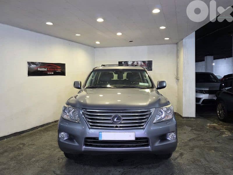 2008 Lexus LX 570 Grey/Grey Leather Company Source 1 Owner! 0