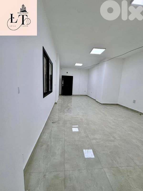 للإيجار شقة في المزرعة مجددة بالكامل تصلح سكن او عيادات او شركة 0