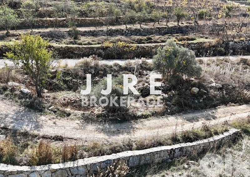 Prime Location Land In Bhamdoun For Sale / أرض في بحمدون للبيع 1