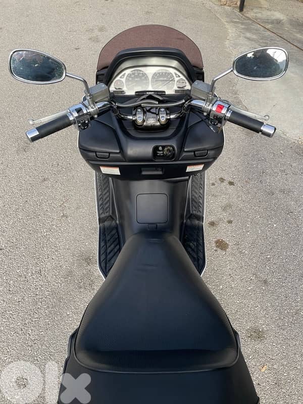 Skywave 400ss Low Mileage 1