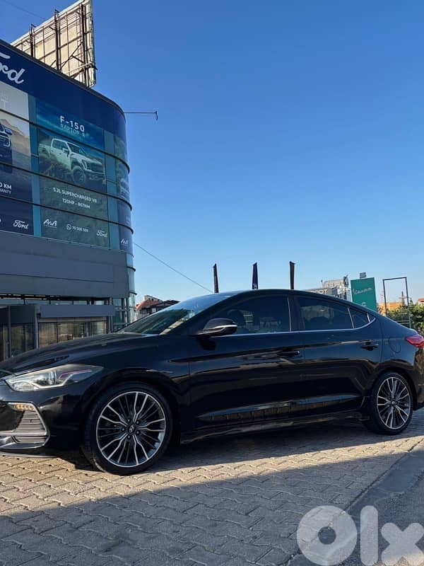 Hyundai Elantra 2018 0