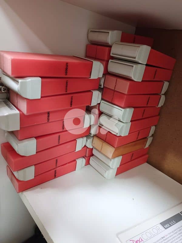 اثاث ومعدات صالون تزين نسائي 13