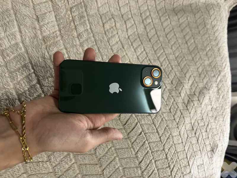 iPhone 13 – 128GB – Green 3