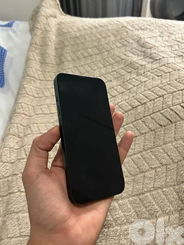iPhone 13 – 128GB – Green 4