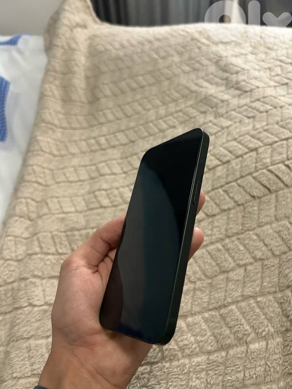 iPhone 13 – 128GB – Green 5