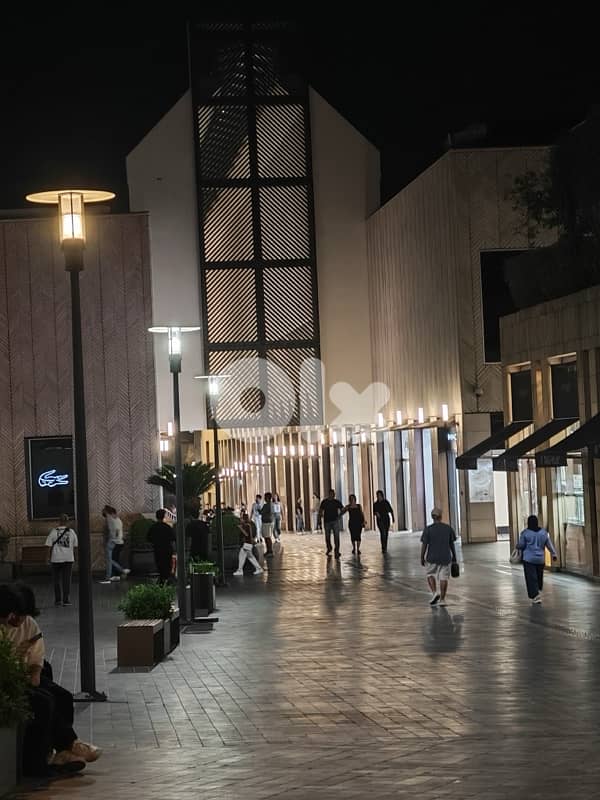 Honor 400 Pro 5G . . Almost brand new 3