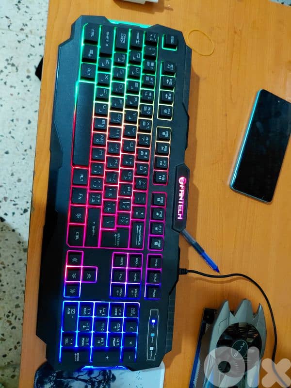 GAMING KEYBOARD AND MOUSE 0