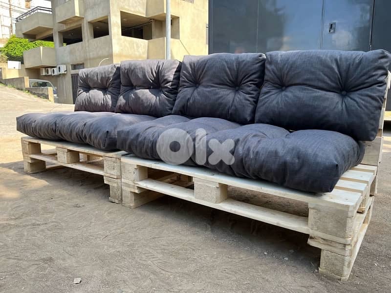 قعدات وزوايا وطراحات 4