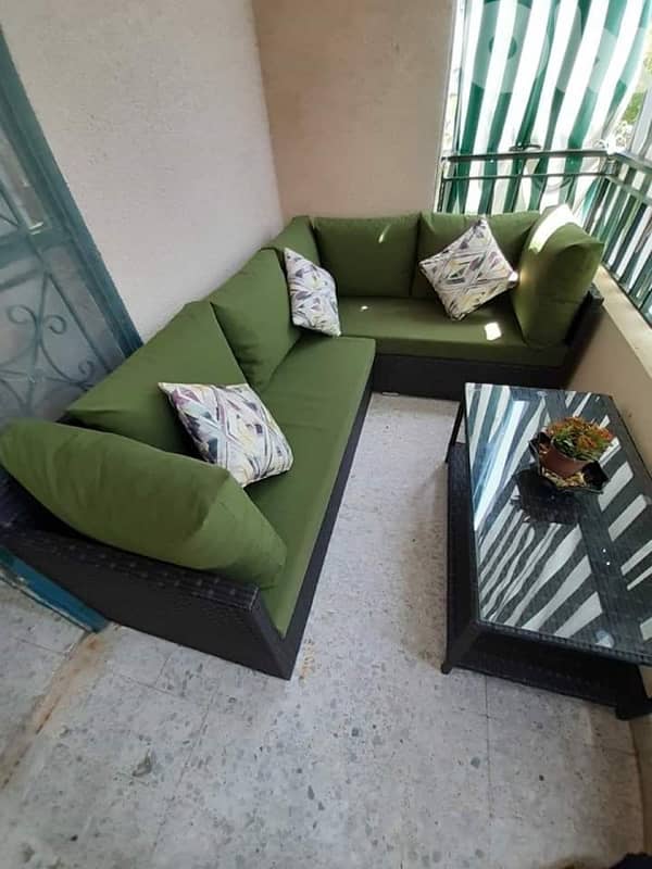 قعدات وزوايا وطراحات 8