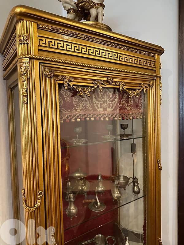 فيترين فيرزتشي 10