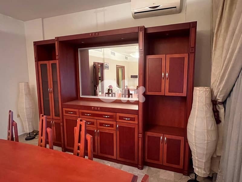 Furnitures very good 0