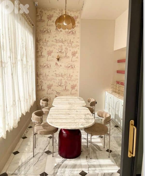 Dentelle du moi ( used chairs) 0