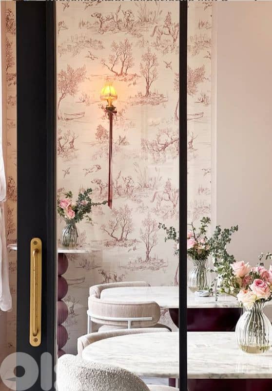 Dentelle du moi ( used chairs) 2