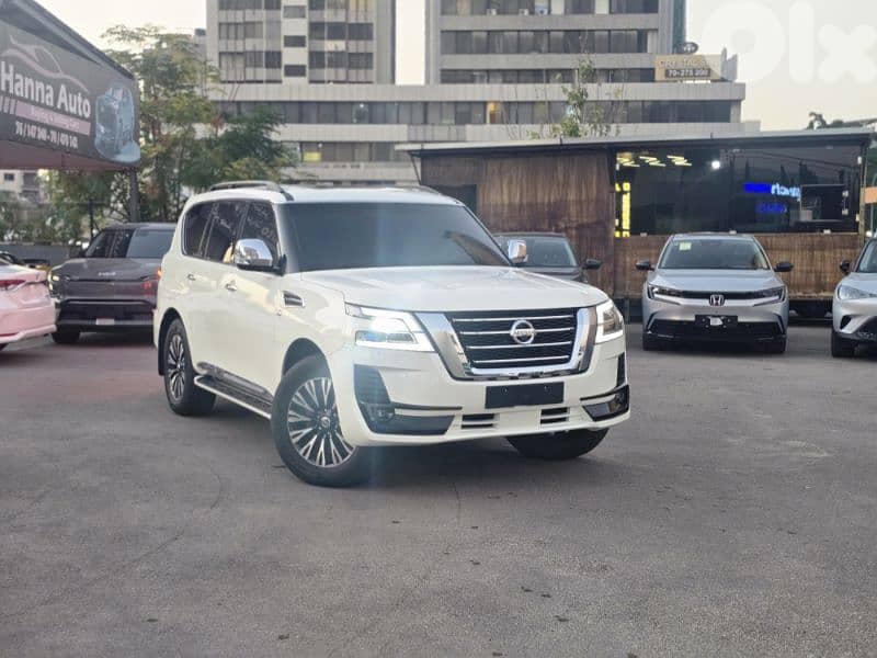 Nissan Patrol platinum 4wd  2012 Look 2024 Original top Company source 0
