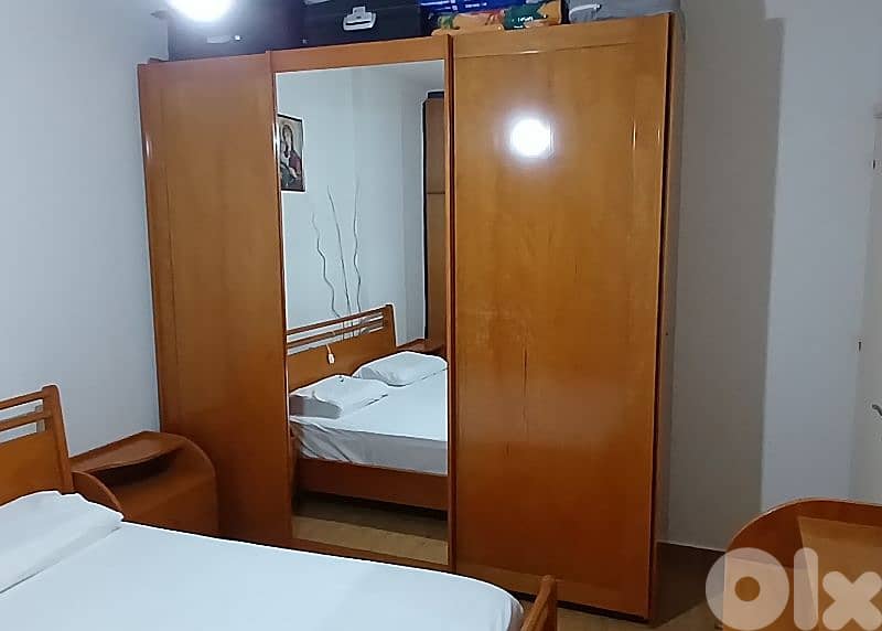 طقم غرفة نوم كامل 1