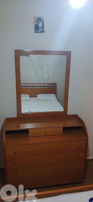 طقم غرفة نوم كامل 2