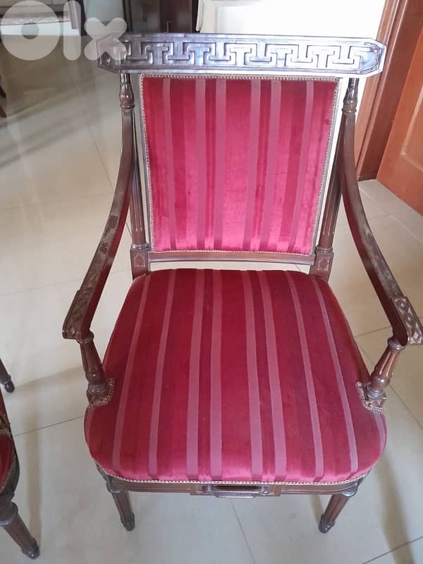 salon and dining room 0