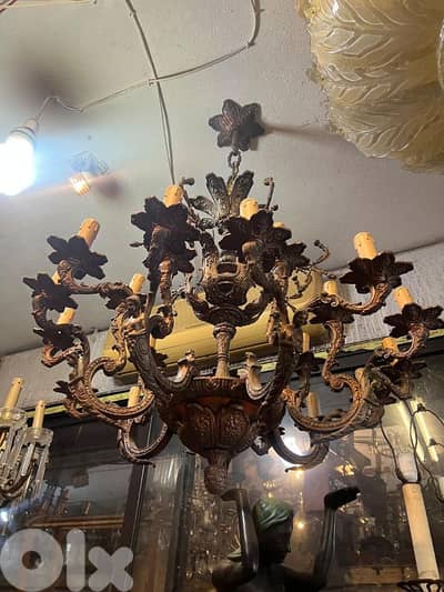 ثرية برونز اسبانية ولا اروع مميزة جداا خارقة النضافة ولا اروع سعر لقطة