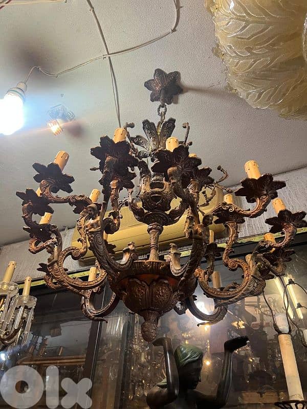 ثرية برونز اسبانية ولا اروع مميزة جداا خارقة النضافة ولا اروع سعر لقطة 0