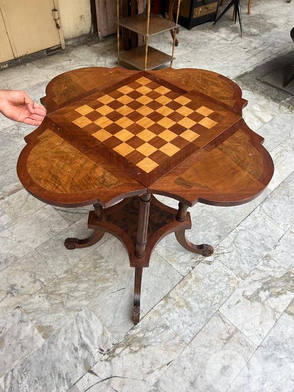 طاولة شطرنج فرنسية انتيك خشب جوز ولا اروع خارقة النضافة French table 0