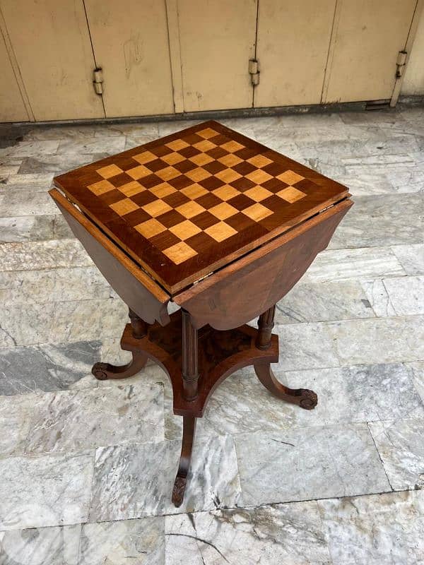 طاولة شطرنج فرنسية انتيك خشب جوز ولا اروع خارقة النضافة French table 3