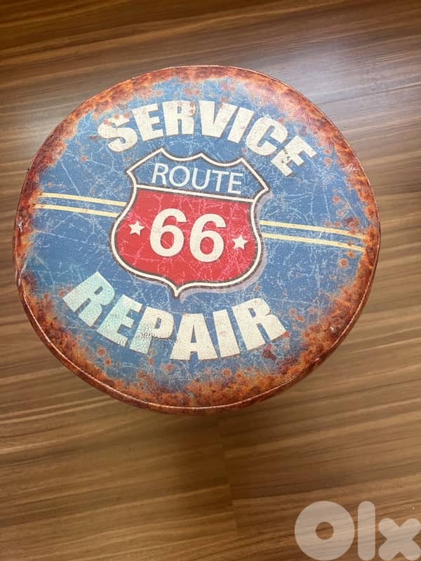 Vintage style small chair 1