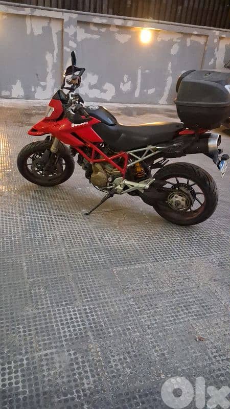 Ducati Hyprmotard 1100SP 5