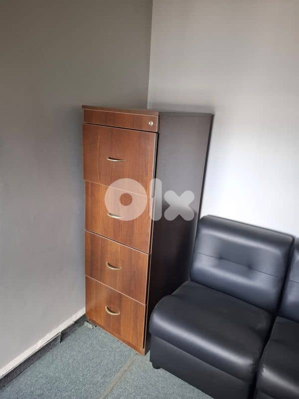 مكاتب عدد 2 7