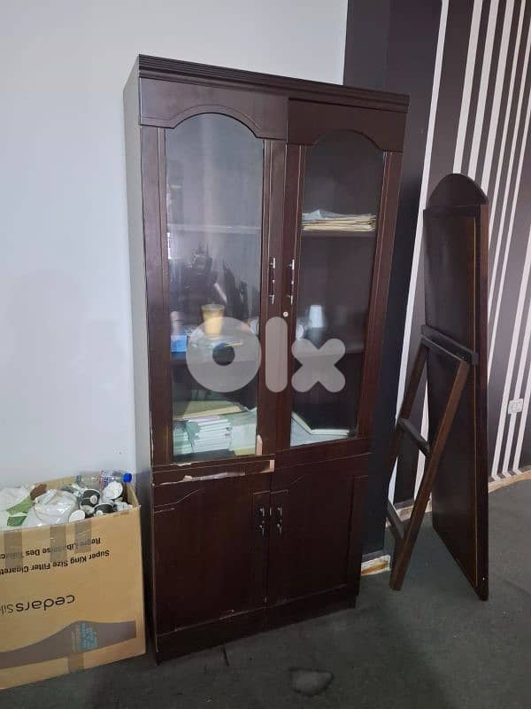 مكاتب عدد 2 8