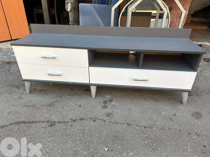 طاولة Tv شغل توصاية كتير نظيفة 0