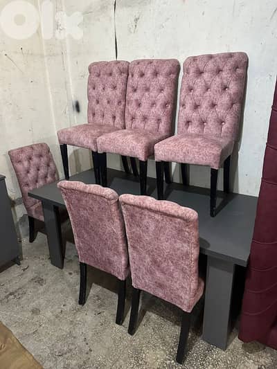 اوضة سفرة شغل توصاية كتير نظيفة