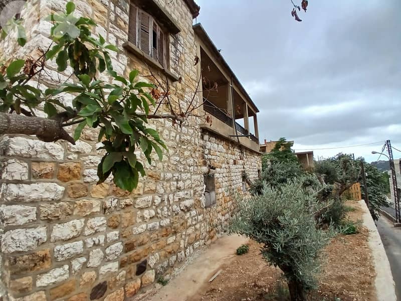 L19155 - Land With Old House For Sale in Beit Chabeb 6