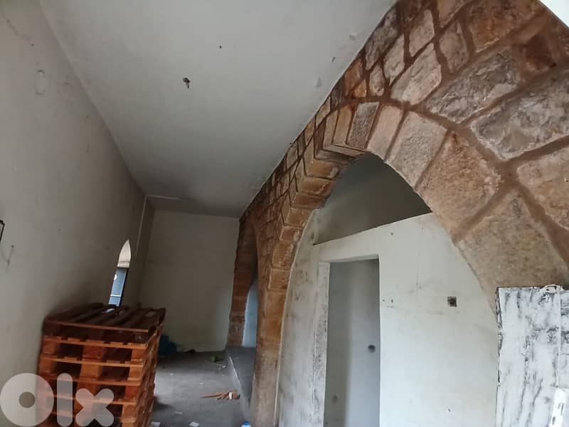 L19155 - Land With Old House For Sale in Beit Chabeb 9