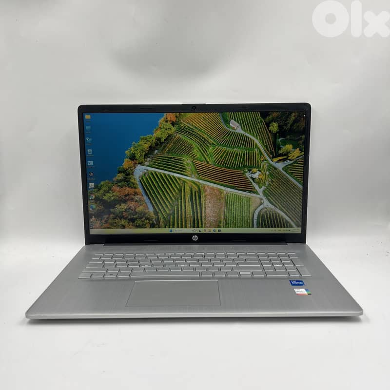 6150 Used Laptop HP 17-cn0023dx 9