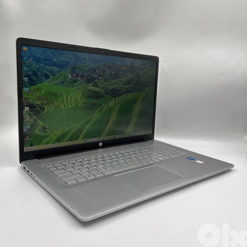 6150 Used Laptop HP 17-cn0023dx 10