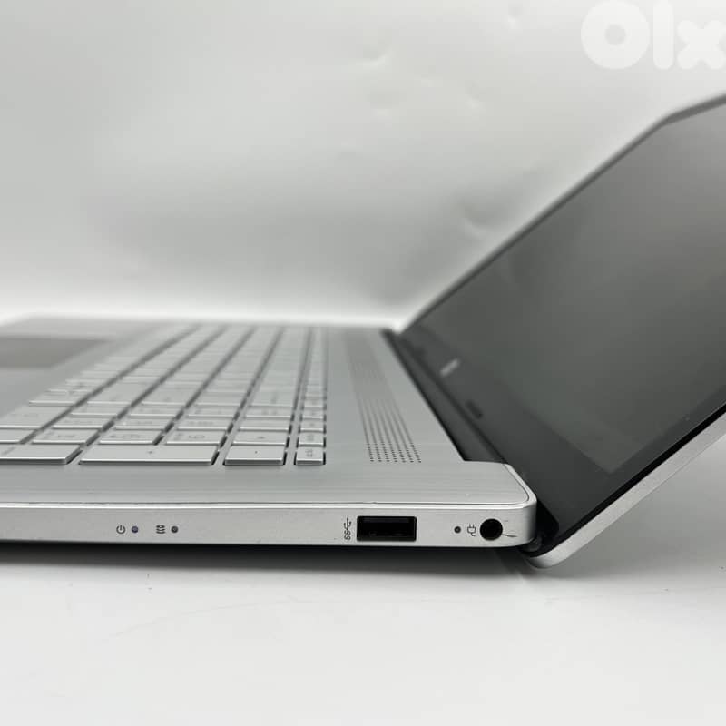 6150 Used Laptop HP 17-cn0023dx 11