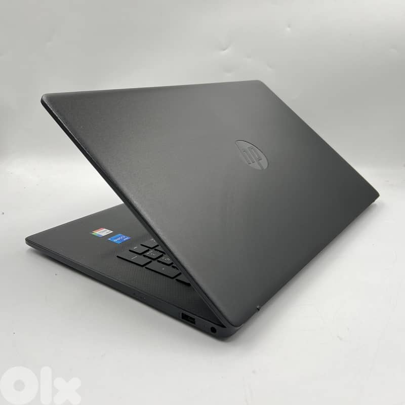 6163 Used Laptop HP 17-cn000 6