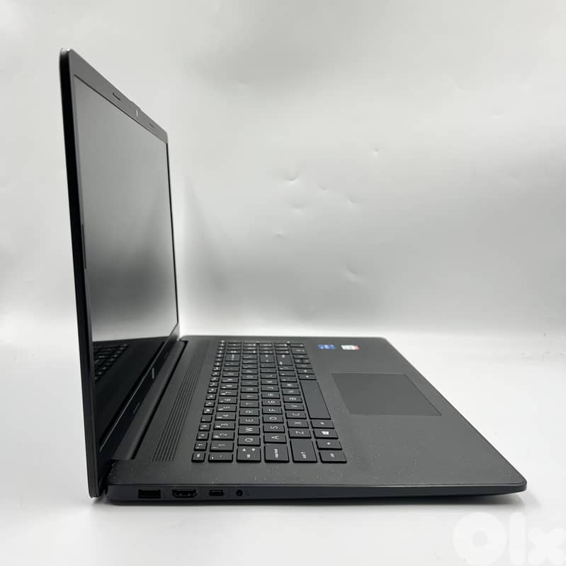 6163 Used Laptop HP 17-cn000 8