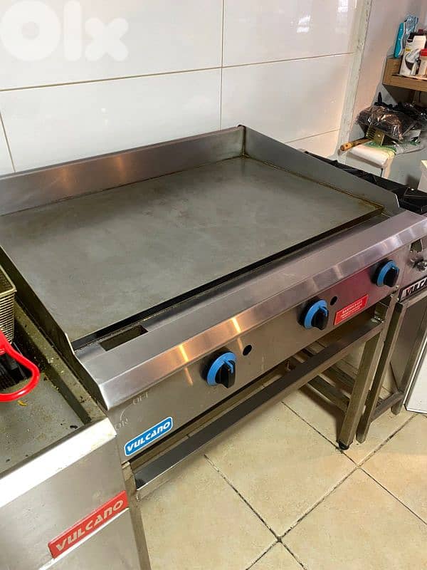 عدة مطعم كاملة للبيع 7