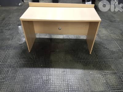 Desk like new