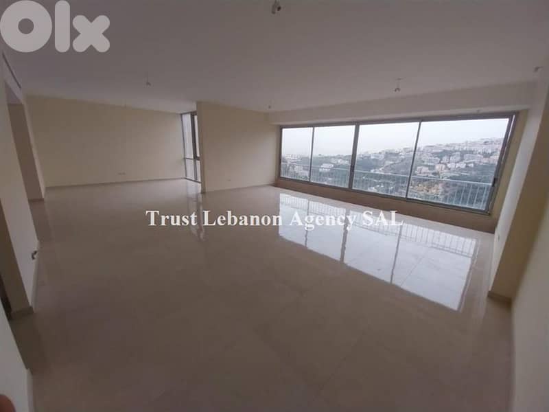 شقة فخمة للايجار في اللويزة Apartment for rent in Louaizeh 0