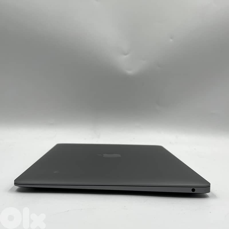 5808 Used Laptop Apple Macbook Air 2020 A2337 7