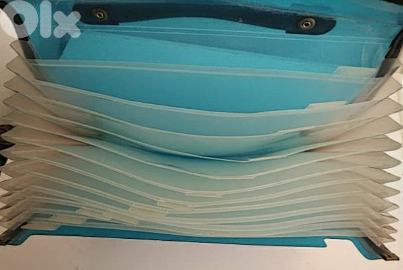 Folders suitcase - Not Negotiable 1