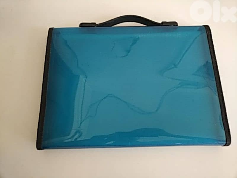 Folders suitcase - Not Negotiable 2